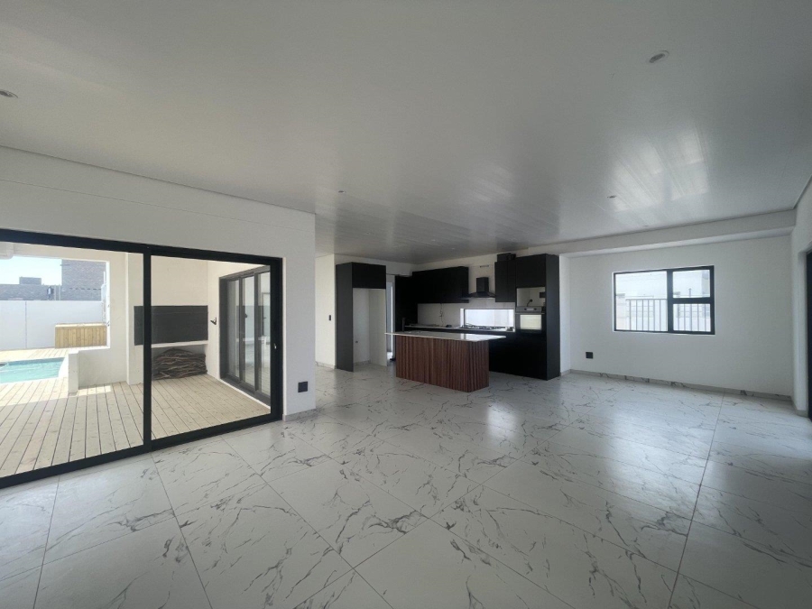 4 Bedroom Property for Sale in Sandown Western Cape